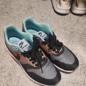 Nike Air Max Black and Teal Sneakers